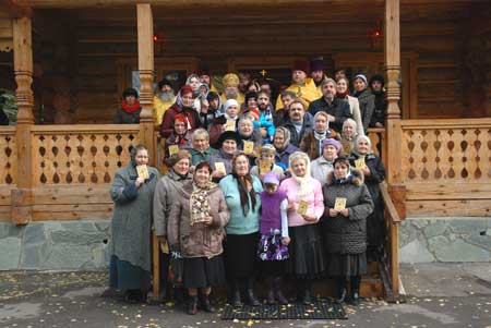 Прихожане храма д. Тиликтино Клинского района