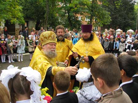 Молебен в Православной классической гимназии София г. Клина