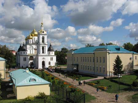 Клинчане посетили святые места дмитровской земли