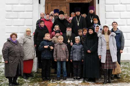 Прихожане Вознесенского храма села Тархово Клинского благочиния