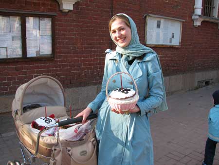 Весь мир купается в этом свете