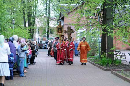 Клин Панихида у братской могилы воинов