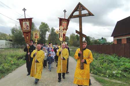 Крестный ход в Клинском благочинии