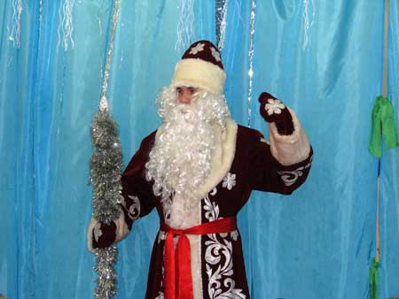 Дед Мороз в Клинской Православной классической гимназии София