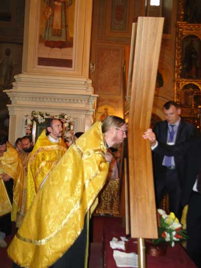Клинские священники у креста апостола Андрея Первозванного